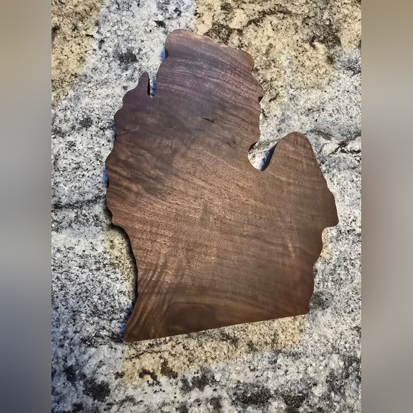 Michigan mitten charcuterie boards - Picture 1 of 3